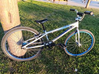 Bici BMX Junior Redline 20 pulgadas