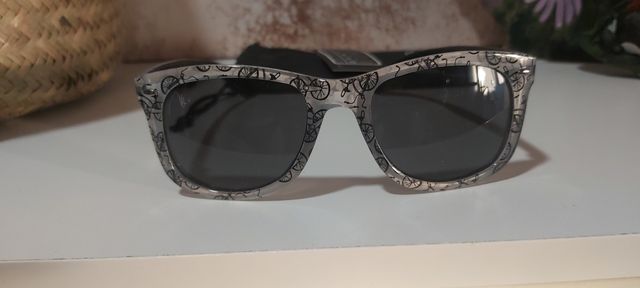 Gafas de sol diseñadas por Dani Martín