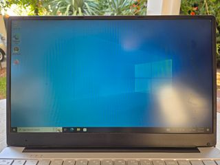 Portátil KUU A10 Plata