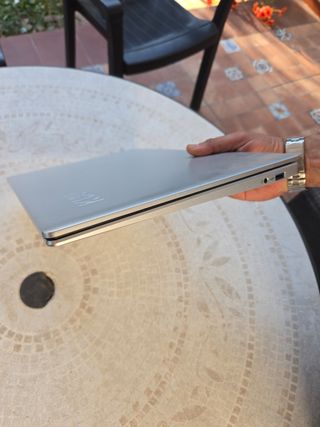 Portátil KUU A10 Plata