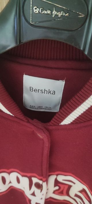 Cazadora Bomber Bershka Roja