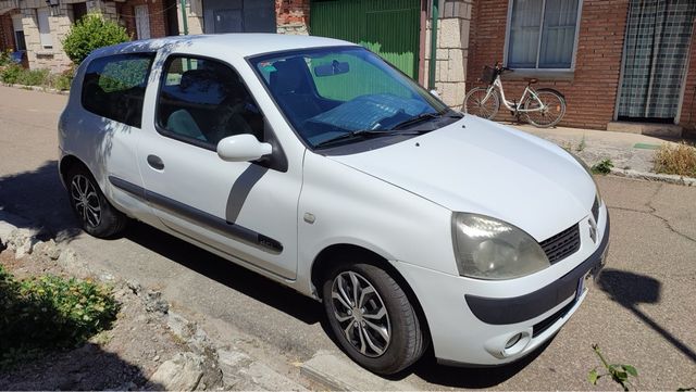 Renault Clio 2005