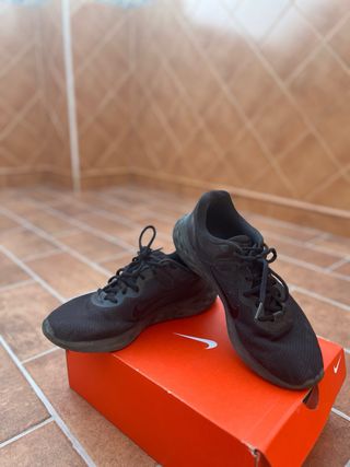 Nike Revolution 6 Next Nature Negras