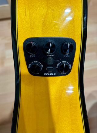 Guitarra Modesto Maya Amplificada YOTOKO