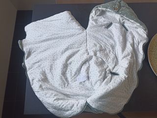 Saco capazo y cuco bebé verde