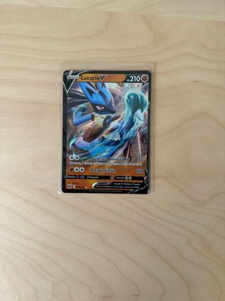 Carta Pokémon Lucario V