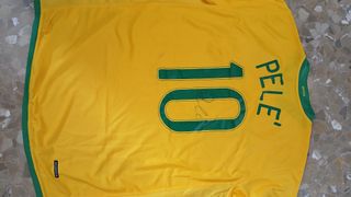 Camiseta Nike Brasil Pelé 10