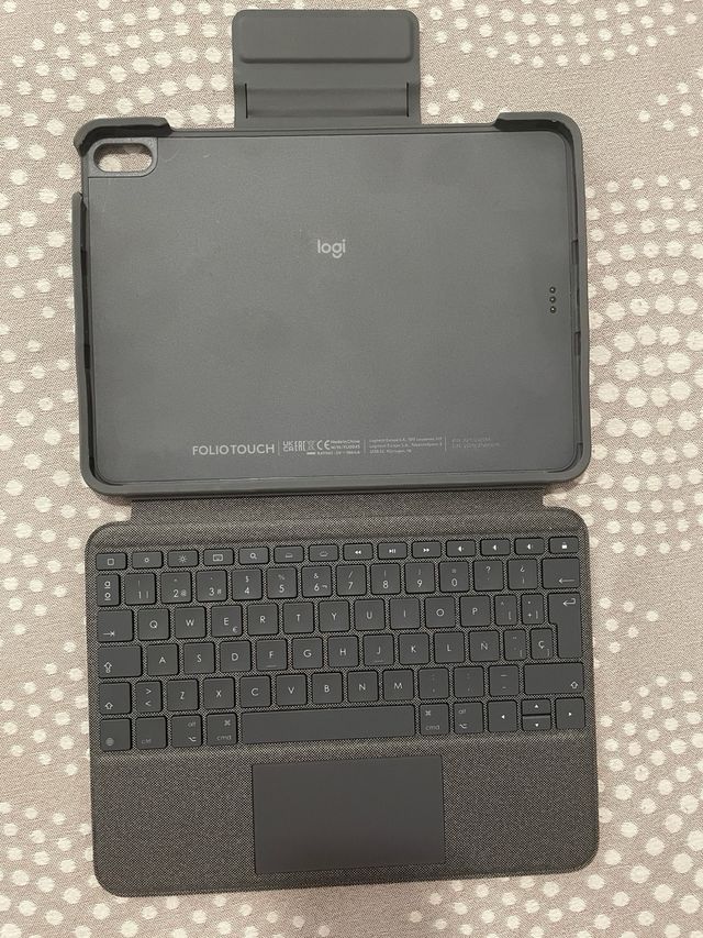 Logitech Folio Touch iPad Air 4/5 No conecta Ipad