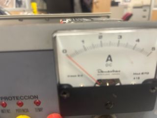 Fuente Alimentación de laboratorio Grelco VA-305