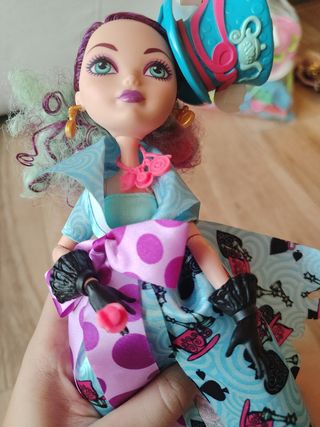 Muñeca Ever After High Mad Hatter