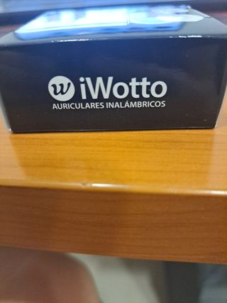 Auriculares Inalámbricos Iwotto Blancos