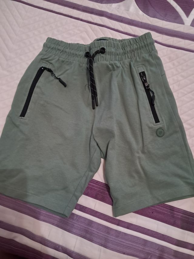 Pantalones cortos verdes 9-10 años