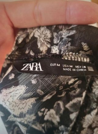 Blusa Zara floral M