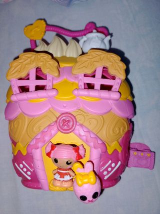 Mini Lalaloopsy con casita y mascota