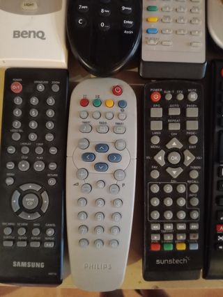 Lote 12 Mandos a Distancia TV/Video/TDT