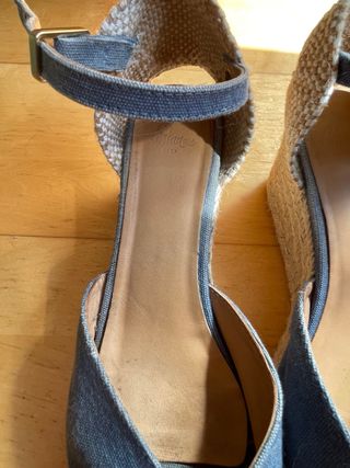 Sandalias cuña Castañer
