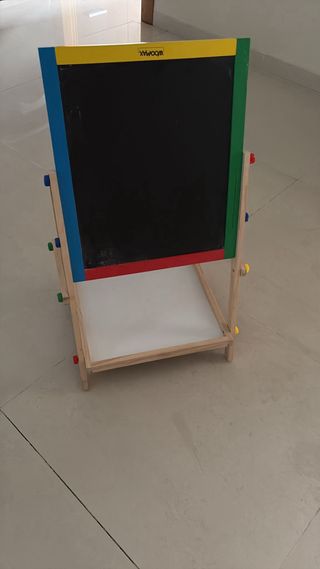 Pizarra infantil de madera