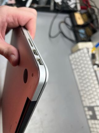 MacBook Pro 13 i7 16GB RAM 1TB SSD GARANTÍA. 