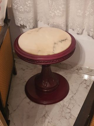Mesa auxiliar redonda mármol y madera