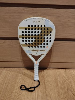 Pala Bullpadel Flow Woman 2024