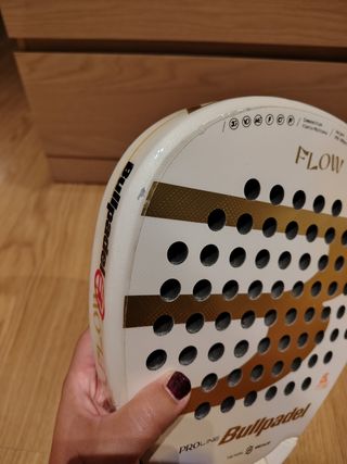 Pala Bullpadel Flow Woman 2024