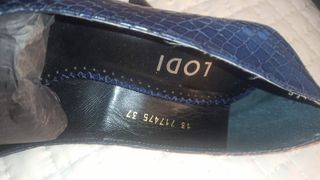 Zapatos tacón Lodi piel anaconda azul oscuro T37