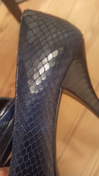 Zapatos tacón Lodi piel anaconda azul oscuro T37