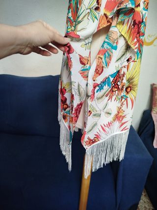 Kimono estampado flores con flecos