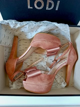 Sandalias LODI rosas con lazo