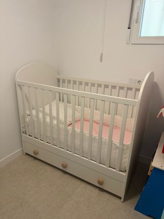 Cuna Ikea con cajones