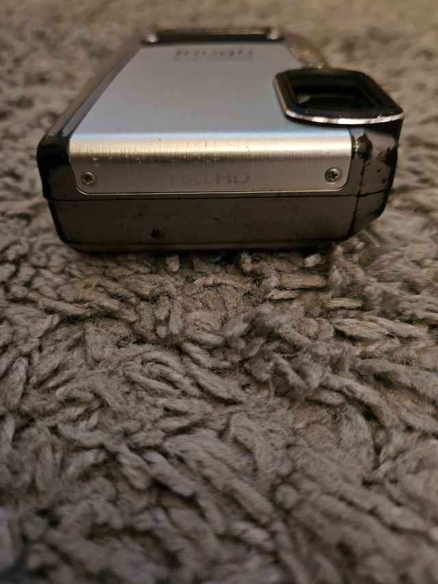 Câmara Olympus Tough tg820