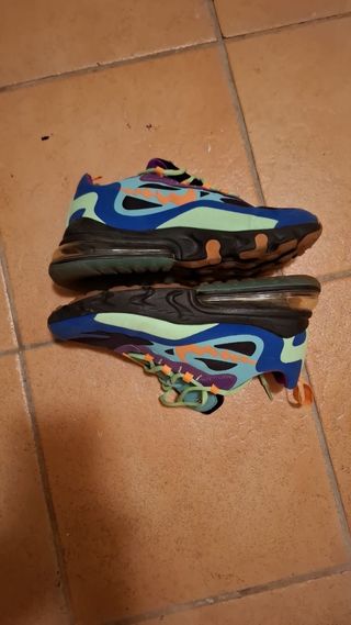 Zapatillas Nike Air Max 270 react infamous