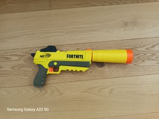 Pistola Nerf Fortnite Amarillo