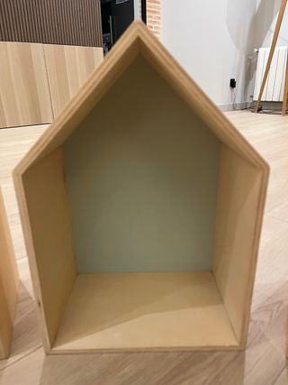 Estanterías infantiles casita madera