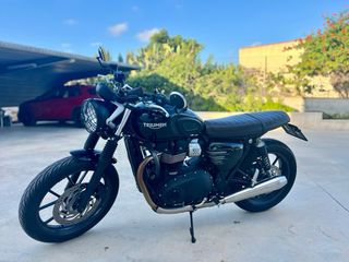 Triumph Street Speed Twin 900 Boneville