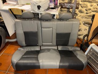 Asientos de cuero Dodge Avenger
