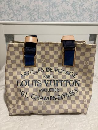 Bolso Louis Vuitton Beige comprado en Dubái 
