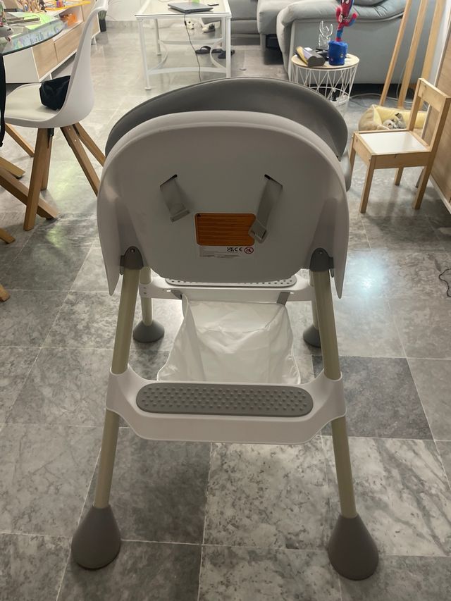 Trona bebé nueva a estrenar