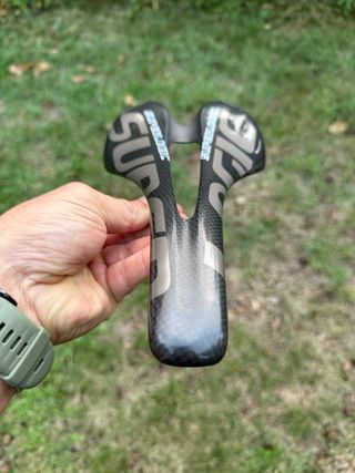 Sillín Superlogic Carbono 140mm