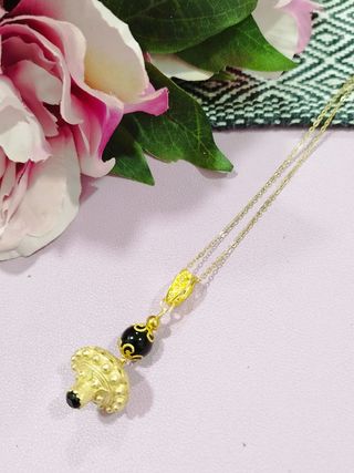 Catenina con ciondolo sardo bottone e coccu