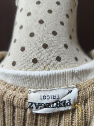 Cárdigan beige con cinturón(talla pequeño)