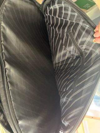 Cartera Portátil Negra 3 Compartimentos