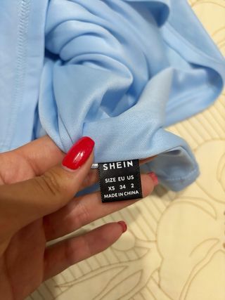 Vestido Shein azul cielo cruzado T.XS