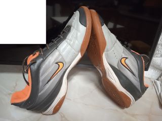 Zapatillas Nike Fútbol Sala Gris Naranja