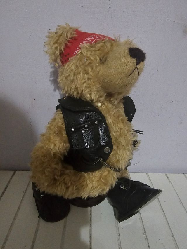 Oso de peluche motero con peana, motor teddy bear