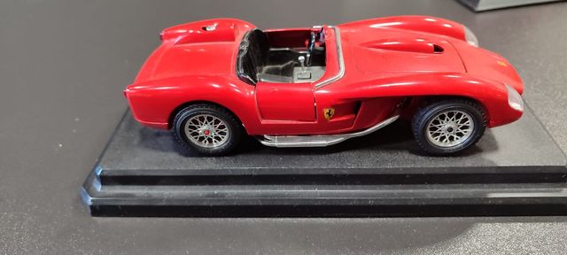 Ferrari 250 Testa Rossa Rojo