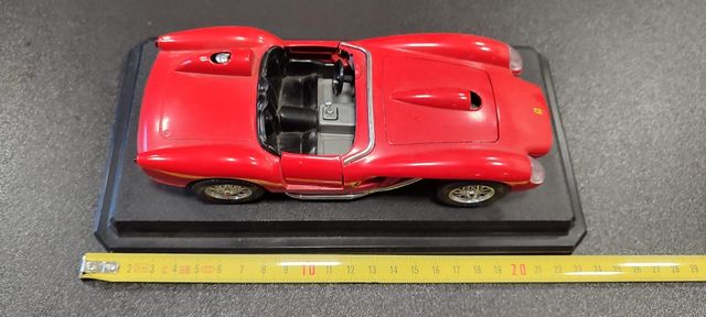 Ferrari 250 Testa Rossa Rojo