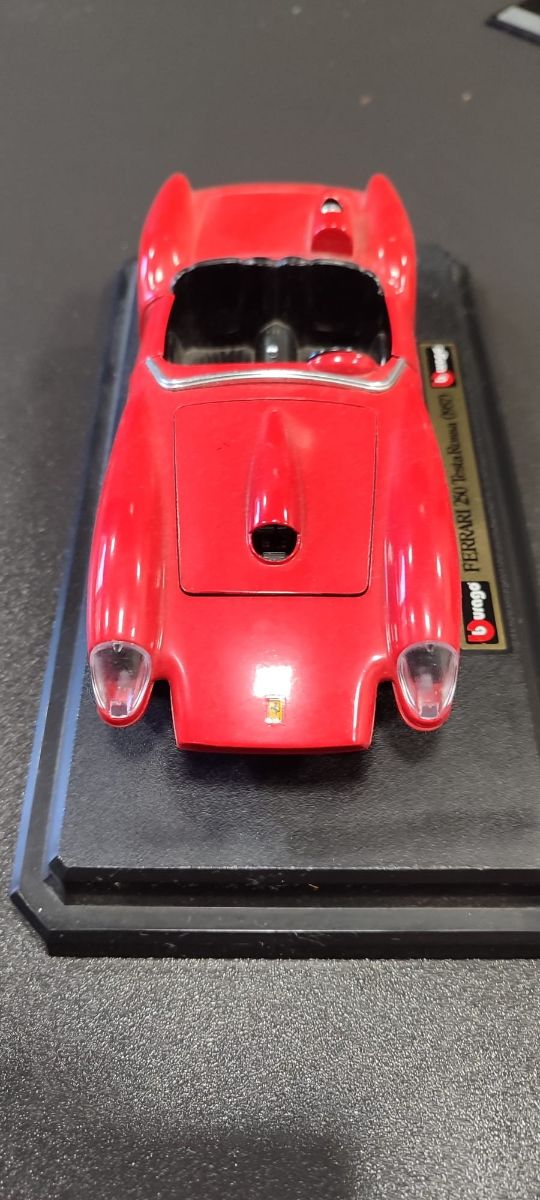 Ferrari 250 Testa Rossa Rojo