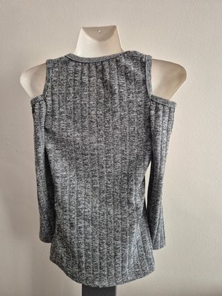 Camisola Cinza Mesclado Ombro Descoberto
