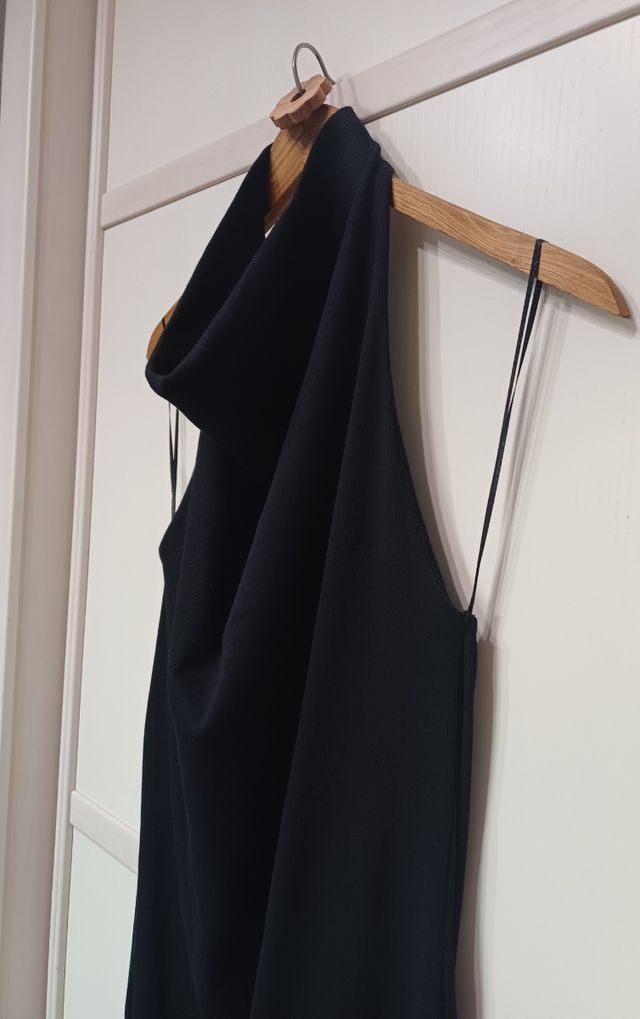 Vestido midi halter ZARA negro